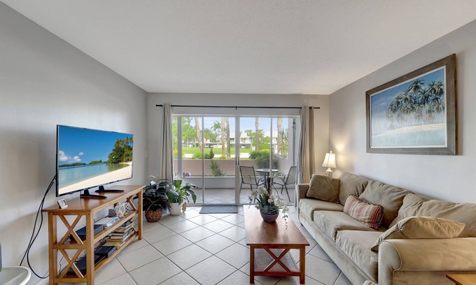 Plantation Condo | 2/2 Ground Unit 10 Min to beach on golf course