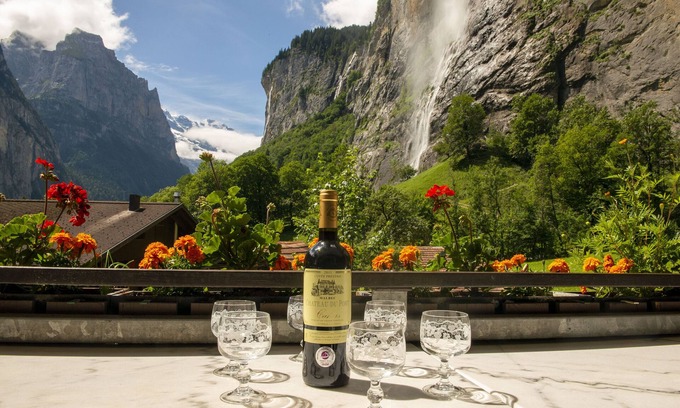 Lauterbrunnen Apartment | 2 BALCONIES,1 TERRACE,VIEWS OF WATERFALL, MOUNTAINS, RIVER,WENGEN,TRAINS,