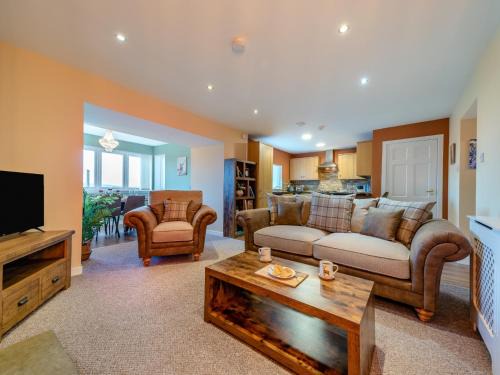 Bonnybridge House | 2 Bed in Falkirk 95833