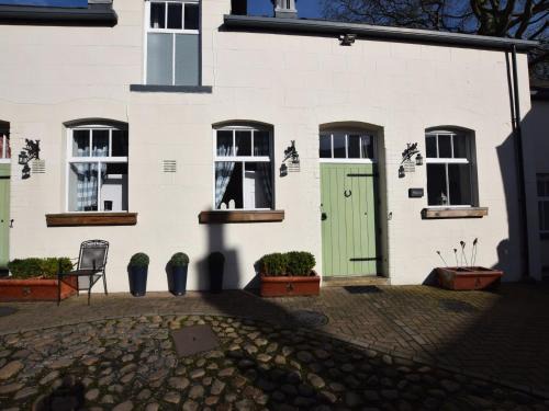 Knaresborough House | 2 Bed in Knaresborough HH075