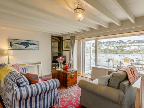 Polruan House | 2 Bed in Polruan PC074