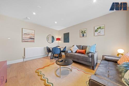 Cairneyhill House | 2 Bed Sleeps 4 in Dunfermline