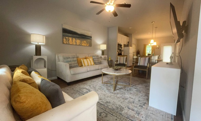 Valdosta Apartment | 2-bedroom 2.5 bath apartment near VSU, and SGMC