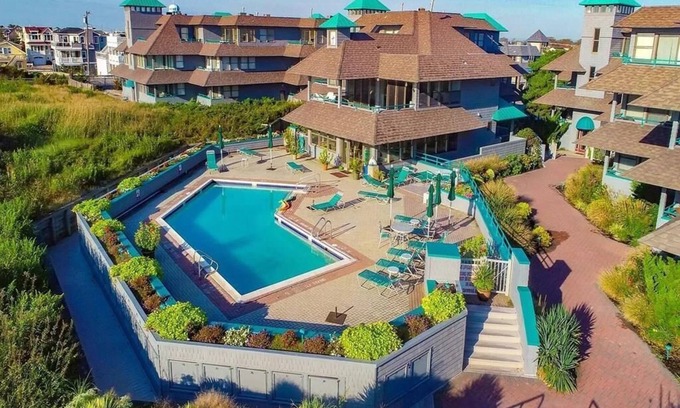 North Beach Haven Condo | 2 bedroom 2 bath 3rd floor Fishery Condo with fabulous ocean views