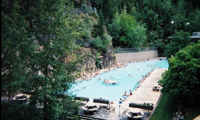 East Kootenay Apartment | 2 bedroom/2 bathroom Condo with a View