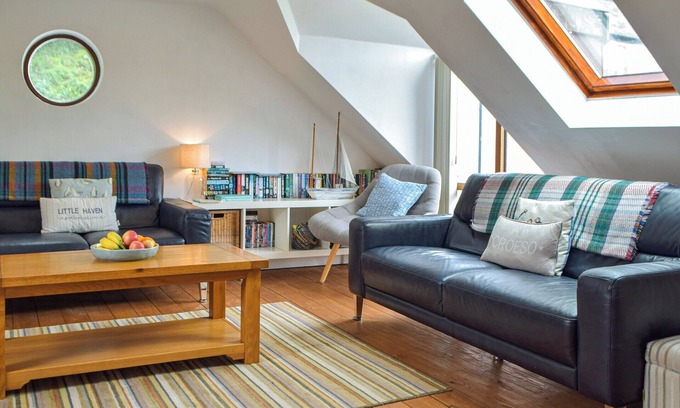 Little Haven Cottage | 2 bedroom accommodation in Little Haven, near Havorfordwest