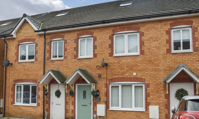 Ynysddu Cottage | 2 bedroom accommodation in Cwmfelinfach