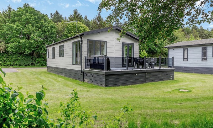 Earls Colne Ski Chalet | 2 bedroom accommodation in Earls Colne, Colchester