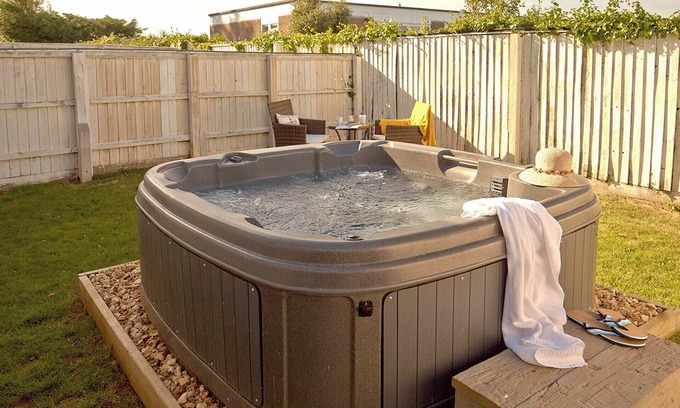 Freshwater Cottage | 2 bedroom accommodation in Freshwater, Colwell Bay