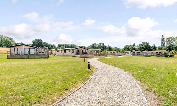 Newbury Ski Chalet | 2 bedroom accommodation in Newbury