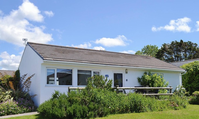 Treator Cottage | 2 bedroom accommodation in St Merryn, near Padstow