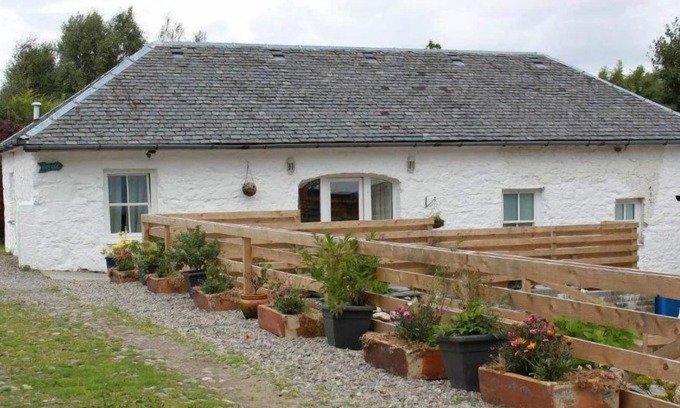 Oban Cottage | 2 bedroom accommodation in Dunbeg, near Oban