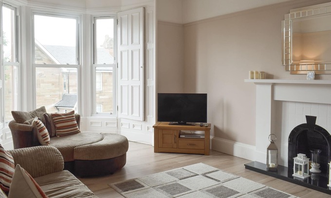 Ayr Cottage | 2 bedroom accommodation in Ayr