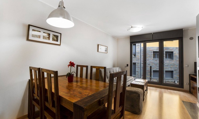 El Tarter Apartment | 2 Bedroom Apartment next to ski slopes. El Tarter. FLOC 15