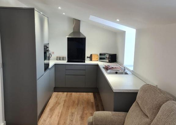 Leek Apartment | 2 Bedroom Central Apartment