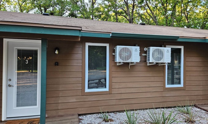 Lebanon Condo | 2-bedroom Condo #3 at Bennettscape Lodge with AC, WiFi by Bennett Spring Park