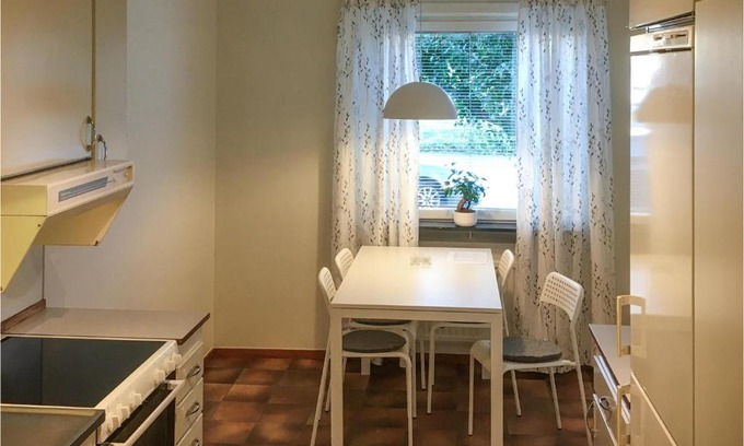 Kvillsfors Apartment | 2 Bedroom Cozy Apartment In Kvillsfors