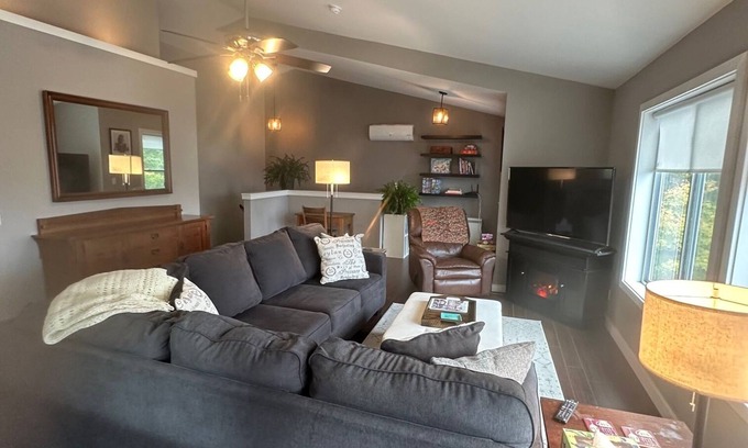 Mooers Forks House | 2-bedroom house in charming West Chazy with AC, WiFi