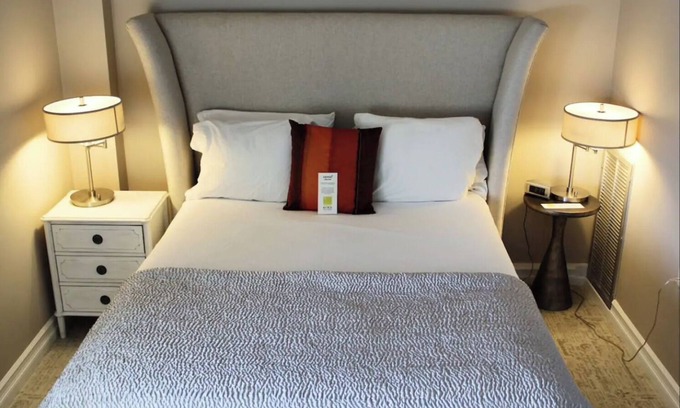 Richfield Apartment | 2-Bedroom Luxury Suite in Minneapolis Boutique Hotel