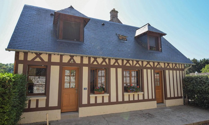 Le Bourg-Dun House | 2 bedroom nice home in Le Bourg-Dun