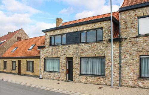 Lapscheure House | 2 Bedroom Nice Home In Damme