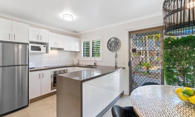 Noosaville Apartment | 2 Bedroom Premium Riverview Apartment