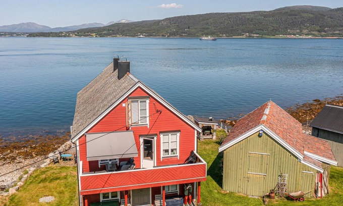 Andalsnes Apartment | 2 bedroom stunning apartment in åfarnes