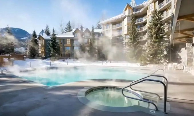Whistler Cay Heights Apartment | 2 Bedroom Suite w/Kitchen and Hot Tub in Villagen