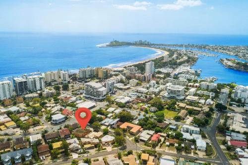 Mooloolaba Apartment | 2 Bedroom Unit Mooloolaba- Walk to the Beach