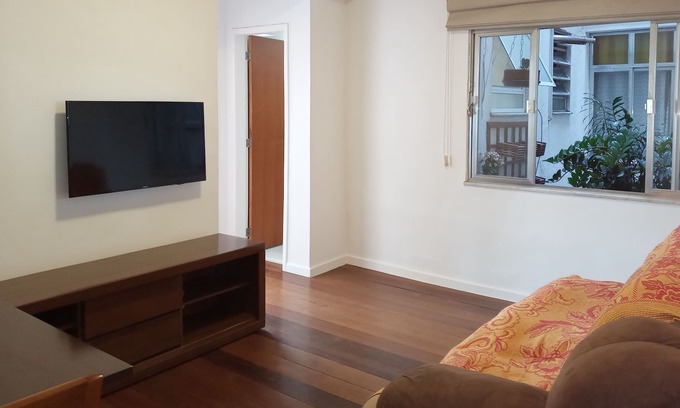 Flamengo Apartment | 2 Bedrooms in Flamengo Rio de Janeiro Metrô Praia