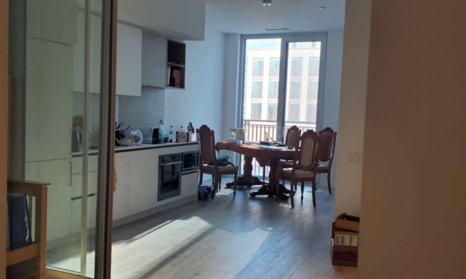 Concord Apartment | 2 beds with 2 computer desks and bathroom near subway Vaughan buses terminal