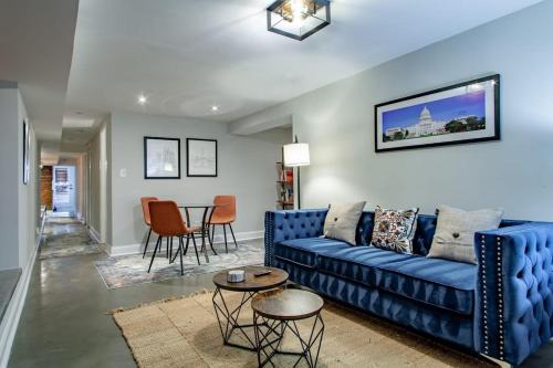 Petworth Apartment | 2-BR Petworth Pad Walk to METRO Subway