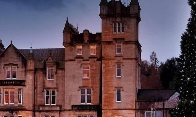 Alexandria Cabin | 2 days in London & Xmas week at Scotland’s Cameron House (Dec 20-29)