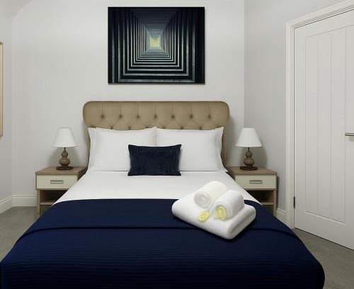 Droylsden House | 2 double bedrooms house, 42 Shrewsbury Road,Manchester