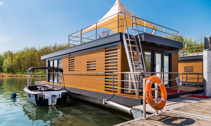 Laasow Boat Rental | 2. floating vacation home Möwe 2 - Floating vacation homes Gräbendorfer See