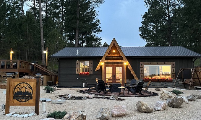 Custer Ski Chalet | 2 King beds, huge deck at a picturesque chalet