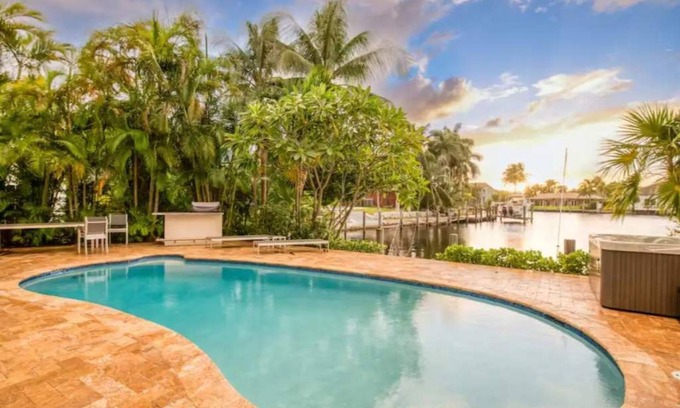 Survey Creek House | 2 King Suites, Pool & Shuffleboard, Dock Access!