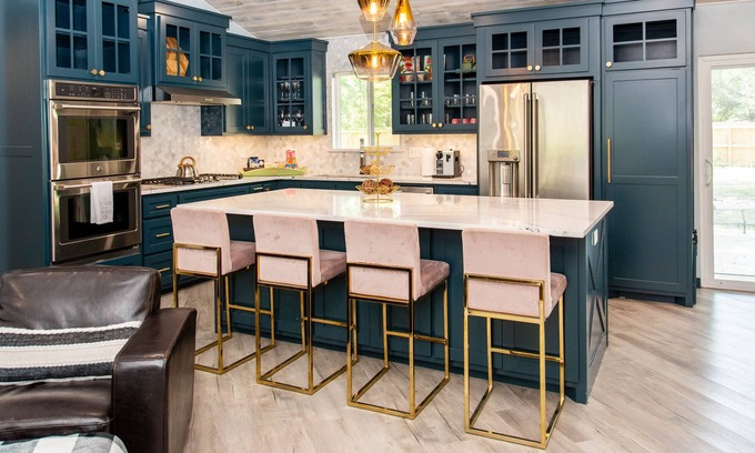 Bentonville House | 2 Min to I-49- U of A Graduation Weekend Available! Congratulations! Book Now!