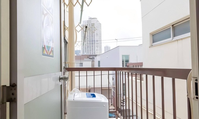 Toshima Apartment | 2 - min to Yomachi. Cost - eff fam rm, 3 - pax. Conv, good eats & shops. Rm 301.