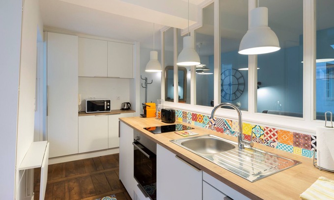 Centre Apartment | 2 Montfort - One Bedroom Apartment, Sleeps 2