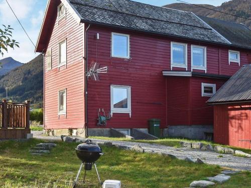 Voll Apartment | 2 person holiday home in Måndalen-By Traum