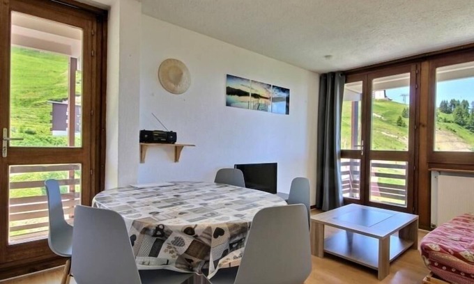 Plagne Centre Apartment | 2-room apartment with balcony 100m from slopes in La Plagne