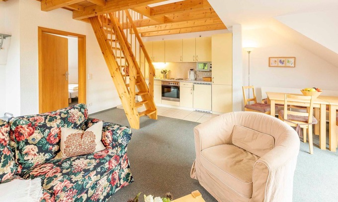 Muritz Apartment | 2-room vacation apartment, 6 persons, balcony, upper floor (1) - Müritzparadies - Feriendorf