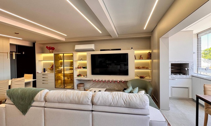 Centro RV Rental | 2 suites with 43" TV, air conditioning, electric blinds, furniture and high standard bed