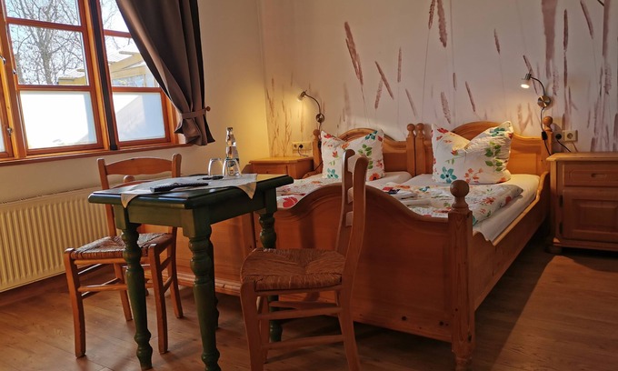 Middelhagen Cottage | 2 - "Up'n Hoff"