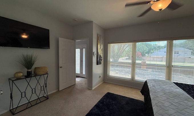 Flower Mound House | 20% OFF 3BD/2BA Entire House Flower Mound FL021