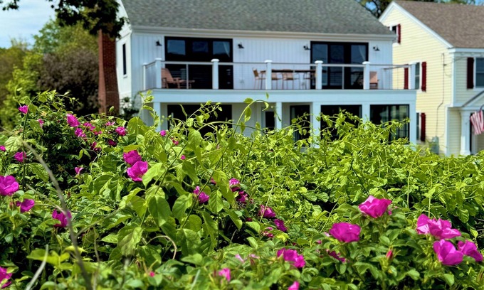 Kennebunkport House | 2026 summer weeks are on hold for returning guests—join the waitlist today.