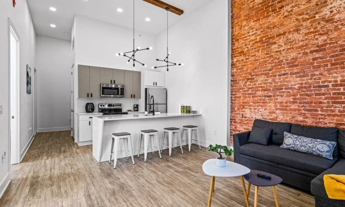 Delair Apartment | 24 Luxury Loft-FREE Private Parking-Tesla Charger