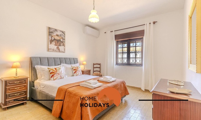 Albufeira Ski Chalet | #240 Casa de Praia Balaia by Home Holidays