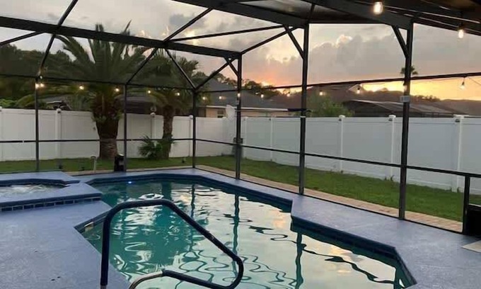 Tuscan Ridge Villa | 25%off/Close to Disney/Hot Tub/Private Pool/Fenced